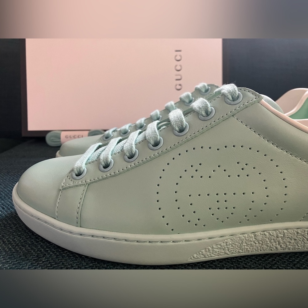 NEW Gucci Leather Interlocking G Sneakers
Women's European Size 36 in Green - Picture 13 of 14